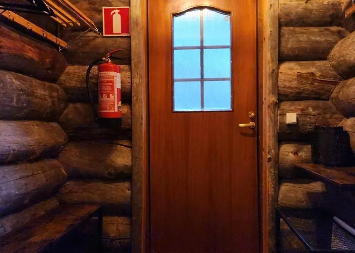 Ahmanpesae Visit * Levi